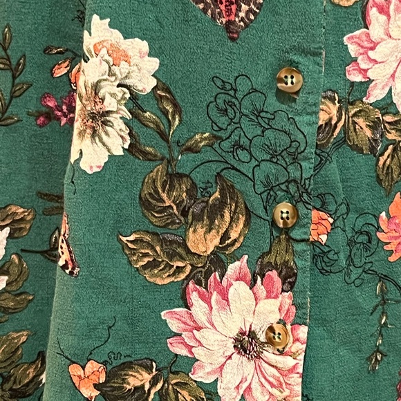 New Look Green Floral Mini Dress - Picture 2 of 4